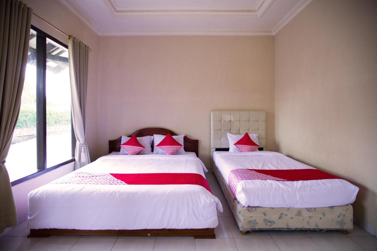 Oyo 3207 Hotel Gracia Bandar Lampung Exterior photo